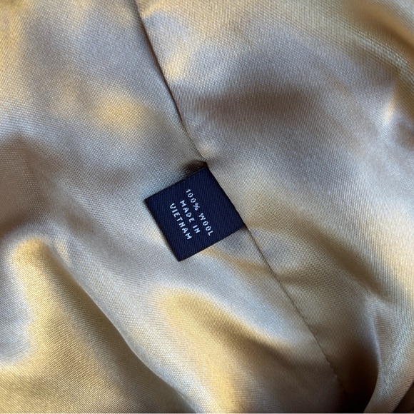 Women's Large Beige/Tan Toggle Wool Coat Autumn Ready **flaw - Picture 4 of 9